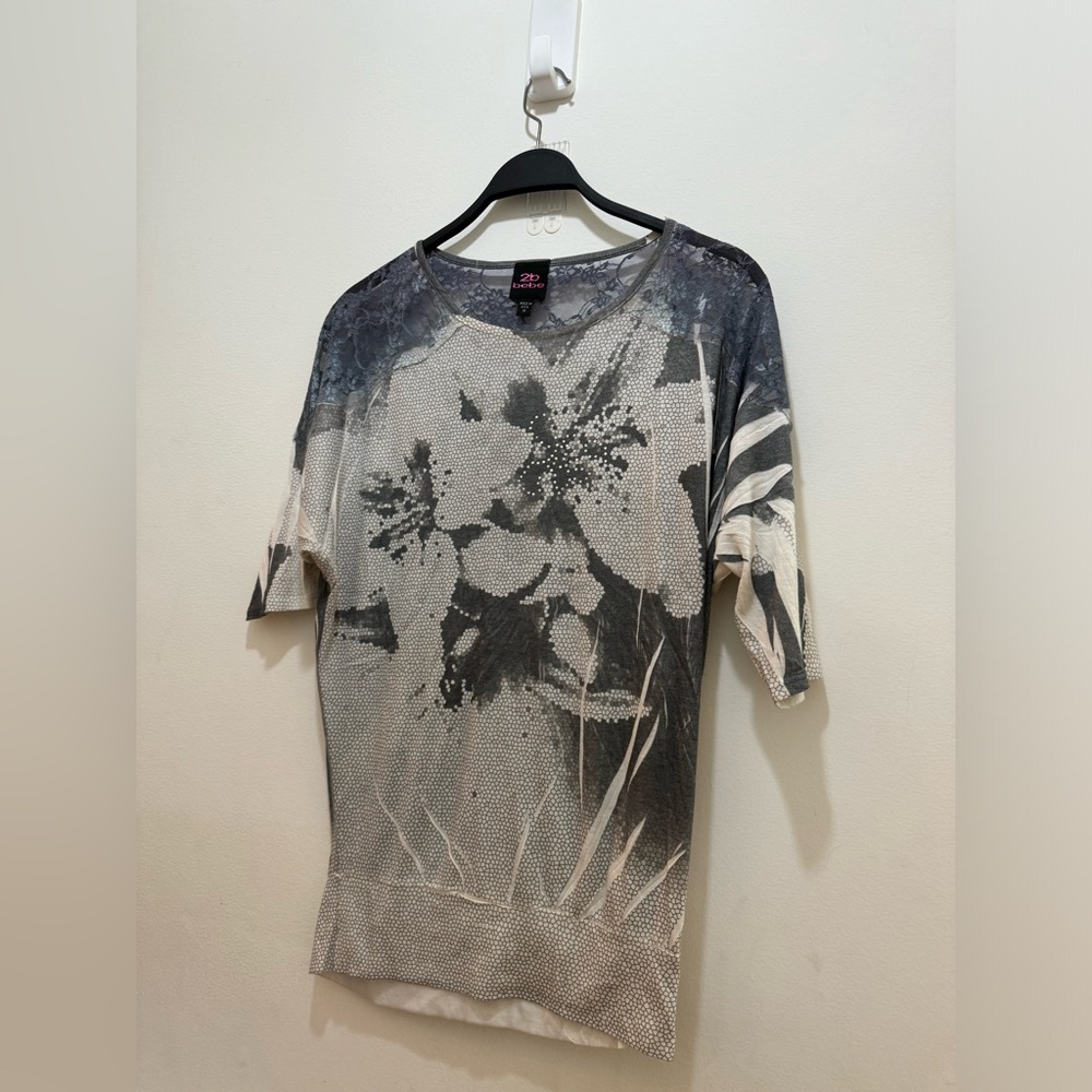 2B Bebe Top